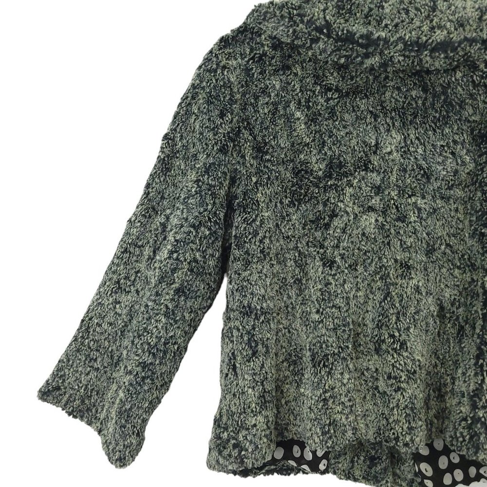 Cabi Chinchilly Faux Fur 3 Button Lined Jacket Womens S Gray Black Long Sleeve - Picture 15 of 16